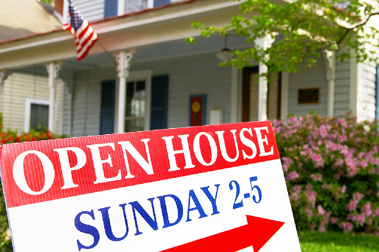 How to Reach More Buyers with Open House Flyers?