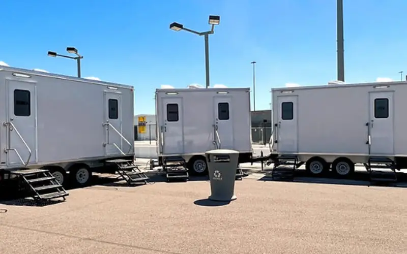 Luxury bathroom trailer