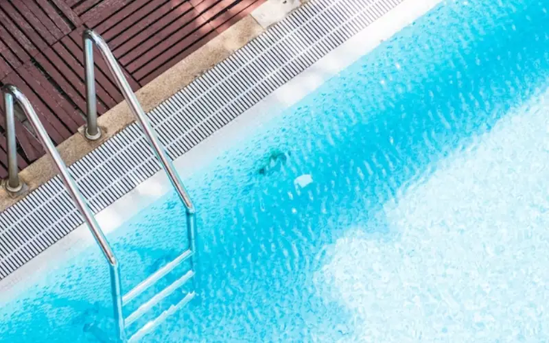 swimming pool renovation