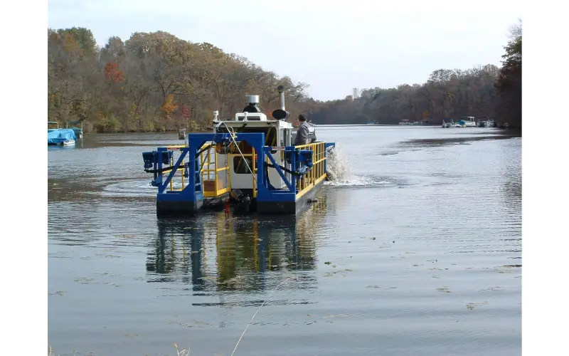Safety Measures to Follow During a Lake Dredging Project